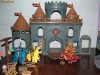 Castel medieval cu cavaleri, zmeu si accesorii, cu actiune de lupta cu catapulta, sageti de foc etc.