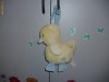 jucarie din plus de calitate ratusca  de agatat la patut sau carut