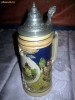 Frumoasa halba mare Habelsee din ceramica cu capac metalic, avand medalion central si design rustic deosebit