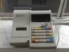 VAND CASA DE MARCAT CARAT COLIBRI FOLOSITA UN AN
