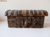 CASETA DIN LEMN CU FERECATURI DIN FIER FORJAT - REPRODUCEREA CUFARULUI CU ARME AL EROULUI EL CID CAMPEADOR