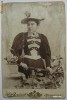 poza artistica.femeie in tinuta de epoca,fotograf Beranek,Timisoara