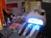 KIT UNGHII GEL MANICHIURA TIPSURI PENSULE LAMPA 4 NEOANE PILE LIPICI  SET SCLIPICI TOTUL INCLUS PRET PROMO.PLUS  D.V.D  FILMULETE CONSTRUCTIE