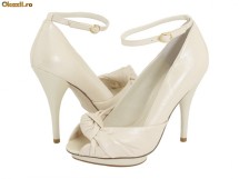 PANTOFI BCBGeneration DIN PIELE CREM