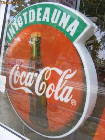 RECLAMA COCA COLA,VECHE,PERFECT FUNCTIONALA,de COLECTIE foto