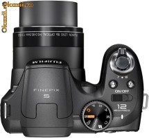 Vand DSLR Fujifilm FinePix  s2500HD negru foto