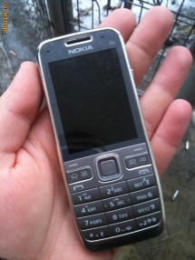 Nokia E52 (iphone,lg,samsung,blackberry)