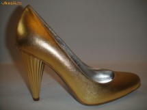 PANTOFI  DOLCE&GABBANA  GOLD LACK  second hand(ORIGINALI IN CUTIE) foto