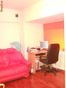 Vand apartament 3 camere ghencea foto