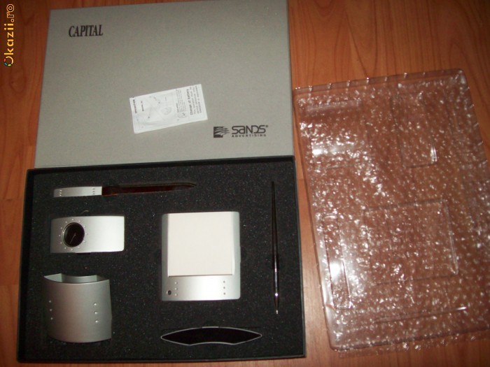 SET BIROU METALIC ARGINTIU SANDS ADVERTISING foto mare