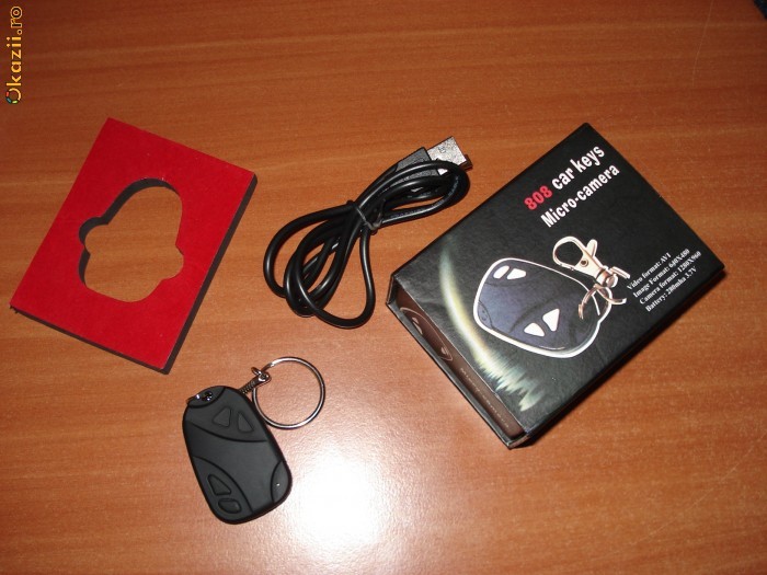Camera Spion 4gb De Tip Telecomanda Alarma Masina foto mare