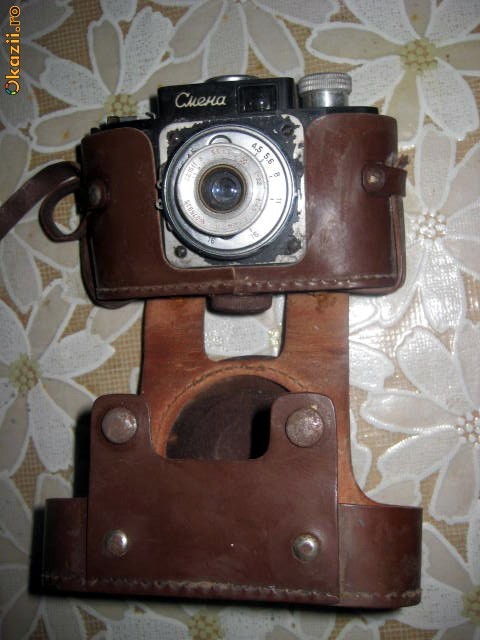 Aparat foto SMENA sovietic in husa de piele foto mare