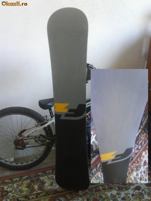 Snowboard F2 Myst 152cm fara legaturi foto mare