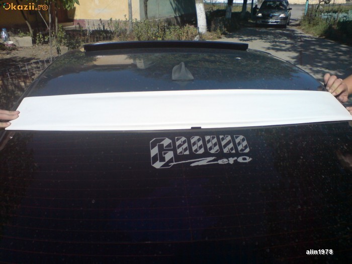 Pleoapa Luneta Spate Bmw Seria 3 E36 (Pisicuta)Pret 90 Lei foto mare