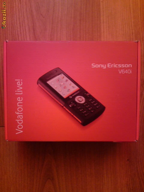Cutie telefon Sony Ericsson V640i foto mare