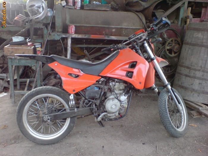 VAND MOTOCILETA GILERA 125 PAWER VALVE SUPER PRET !!!!!! foto mare