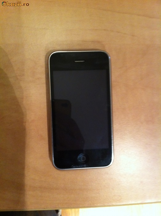 VAND IPHONE 3G 8GB FARA SCHIMBURI foto mare