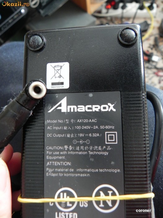 Alimentator Incarcator Laptop 19V 6.32A foto mare