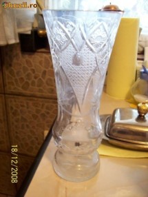Vaza din cristal de Bohemia foto